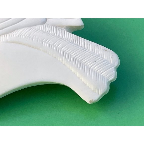 Vintage 1980s Laurel Burch Snow Dove Bird Brooch Resin - Picture 5 of 10